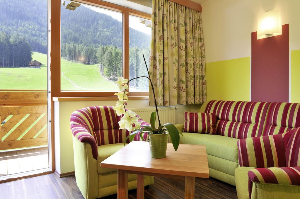 Familienhotel Moos-Alm Лиенц Экстерьер фото